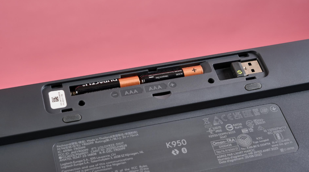 Logitech Signature Slim K950 AAA 배터리